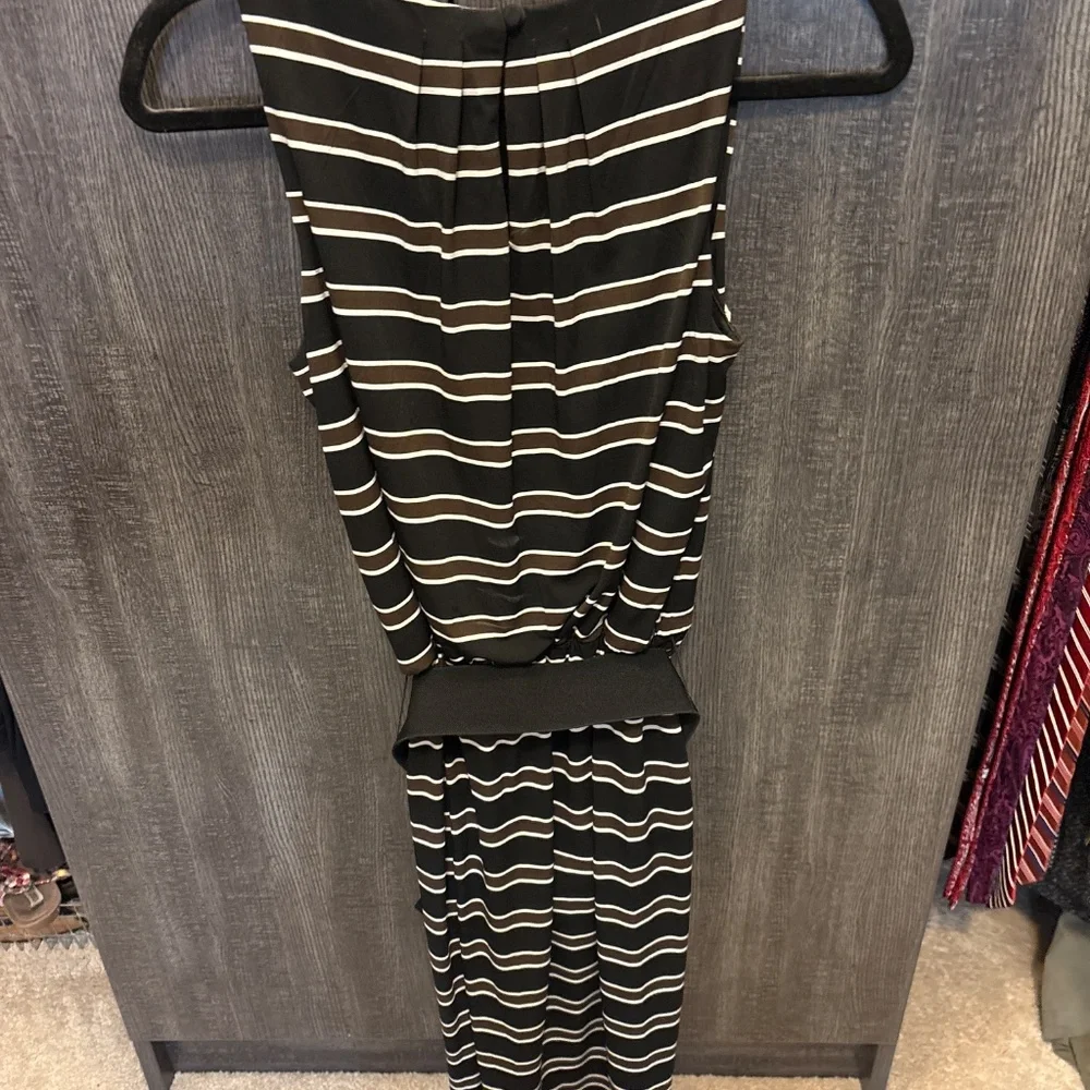 WHBM Dress - Picture 3 of 3